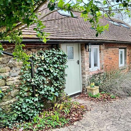 Central Thame Cottage Bagian luar foto