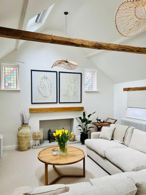 Central Thame Cottage Bagian luar foto
