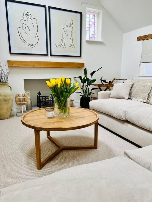 Central Thame Cottage Bagian luar foto